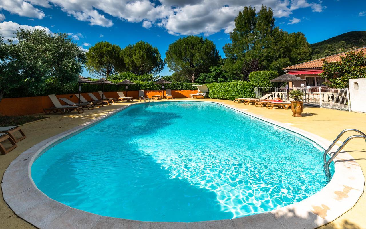 Logis La Grande Bastide Hotel Oraison Exterior photo